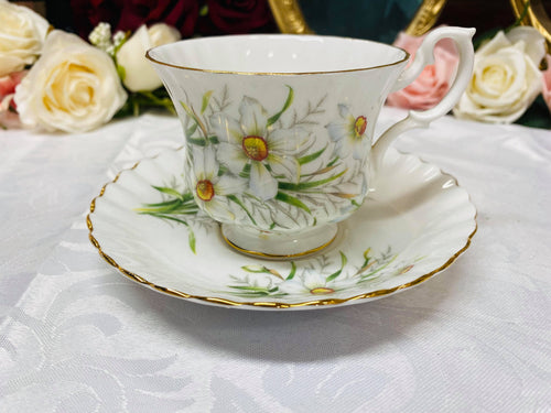 Tea Cup & Saucer - Royal Albert White Daffodils