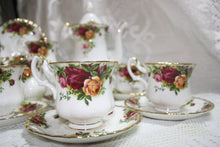 Royal Albert - Old Country Roses - Coffee Set