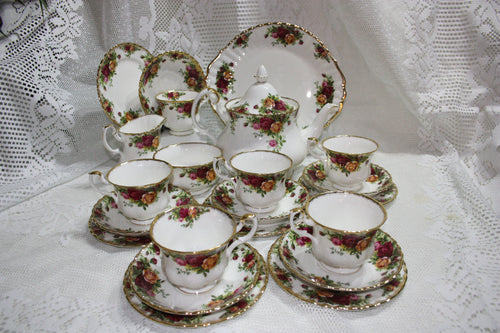 Royal Albert - Old Country Roses - Tea Set