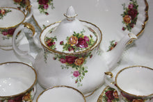 Royal Albert - Old Country Roses - Tea Set