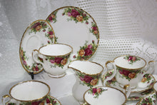 Royal Albert - Old Country Roses - Tea Set 1st Quality