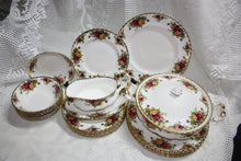 Royal Albert - Old Country Roses - Dinner Set