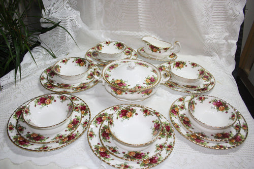 Royal Albert - Old Country Roses - Dinner Set