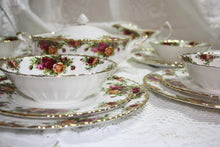 Royal Albert - Old Country Roses - Dinner Set