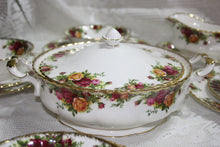 Royal Albert - Old Country Roses - Dinner Set