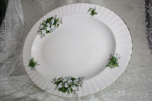 Royal Albert - Trillium Platter