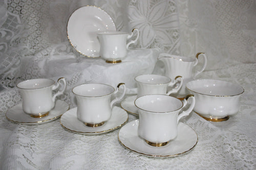 Royal Albert - Val D'or Coffee Set