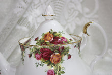 Royal Albert - Old Country Roses - Large Tea Pot